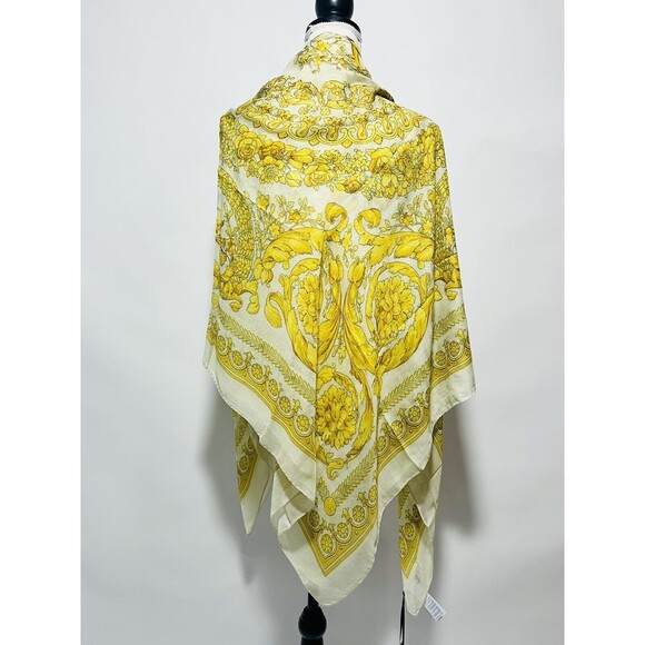 Versace Barocco Ivory Gold Silk Modal Shawl Scarf Large 140cm NWT $500 #1 - Picture 5 of 11